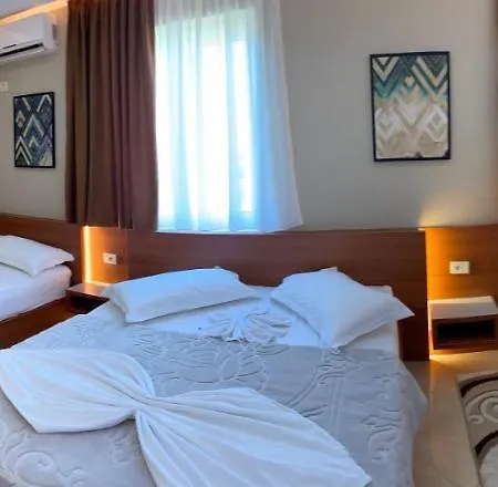 Emigranti Hotel 3*