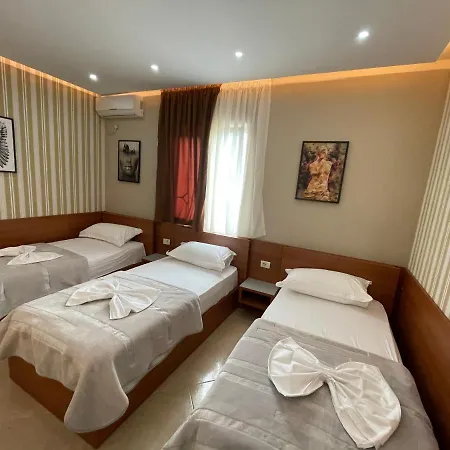 Emigranti Hotel 3*