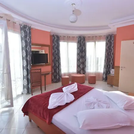 Emigranti 3* Shkoder